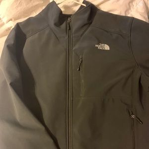 Men’s North Face jacket